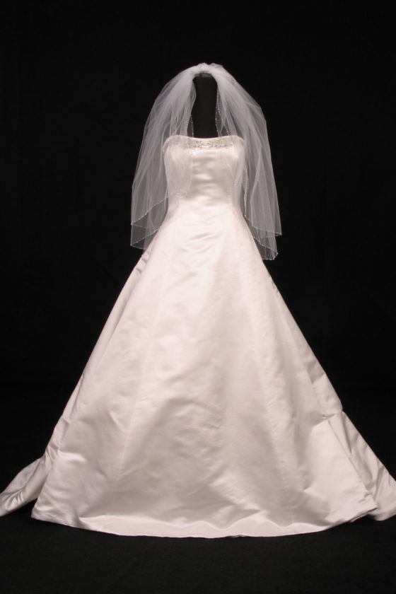 S2622VL Diamond White Bridal Veil