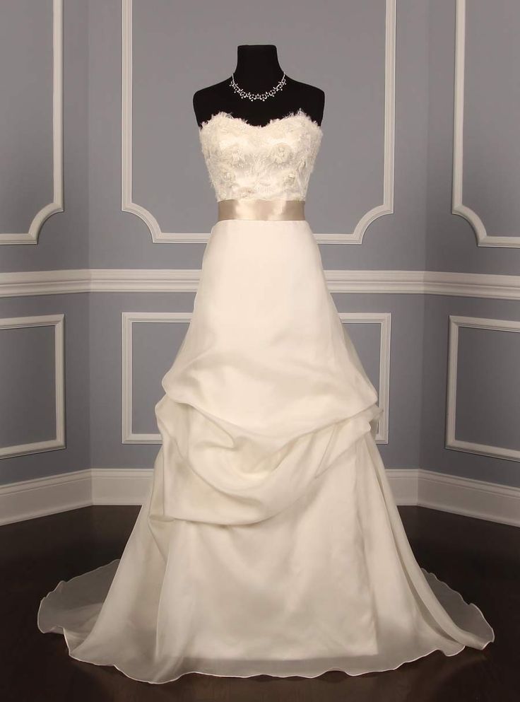 $769~ Modern Trousseau Maddison Wedding Dress