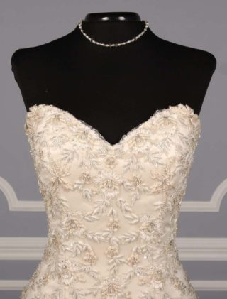 Eve of Milady 1444 Wedding Dress Size 8, view 2