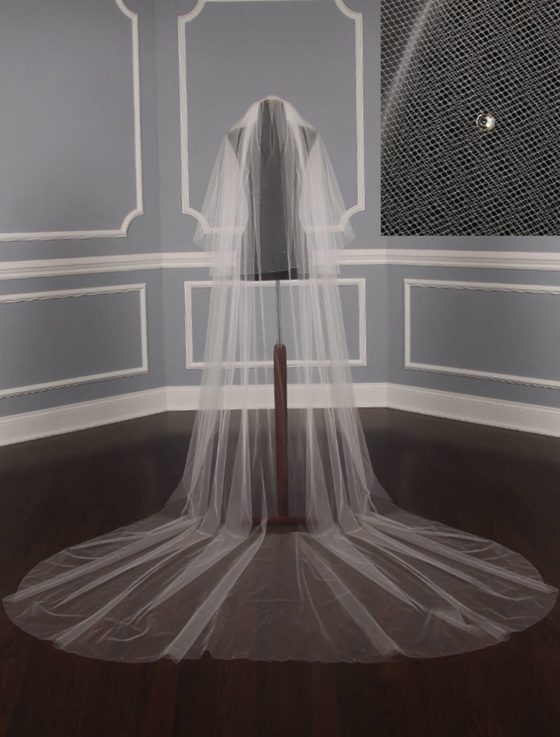 Jennifer Leigh Twyla Bridal Veil